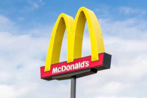 McDonald's riprende le vendite dopo l'outbreak di E. coli