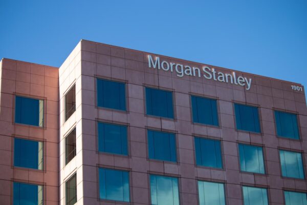 Morgan Stanley fa segnare un record a Wall Street grazie agli utili trimestrali
